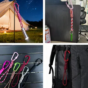 Portachiavi in paracord con moschettore in alluminio e torcia per campeggio e trekking.