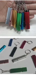 Aluminiumlegierung Überlebenspfeife mit Schlüsselring, Notfall Doppelfrequenz Pfeife Detail.