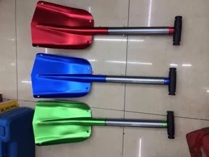 Outdoor folding aluminum alloy snow shovel car off-road emergency tool red blue green variant