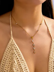 Collier en Y en acier doré avec pendentifs célestes et oxydes de zirconium brillants