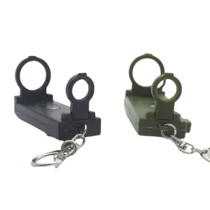 Sifflet de survie multifonction 5 en 1 avec porte-clés pour le camping en plein air et randonnée.