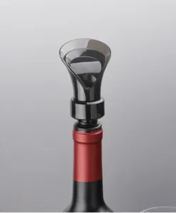 Petal style red wine pourer, black plastic aerator and dust-proof wine spout for bottle.