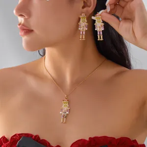 Legierung Strass Nussknacker Soldat Anhänger Halskette Ohrstecker Weihnachten Feiertag Schmuck Set Für Damen Party Geschenk
