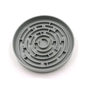 Tapis de léchage durable en silicone gris pour animaux avec un design de labyrinthe