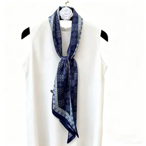 Blauwe geometrische print skinny zijden sjaal, elegante lange hals sjaal voor dames.
