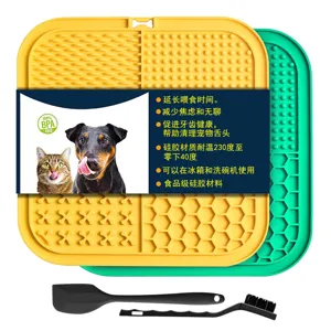 Silikon Haustier Futtermatte Schleckmatte mit Spatel und Bürste für Hunde und Katzen.