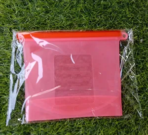 Sacchetto di conservazione in silicone alimentare con cerniera e misurino, riutilizzabile.