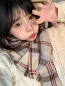 Écharpe d'hiver à carreaux en imitation cachemire, joli style japonais pour les femmes.