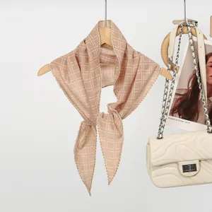 Beige checkered knitted diamond scarf chic wavy edge elegant neckerchief versatile