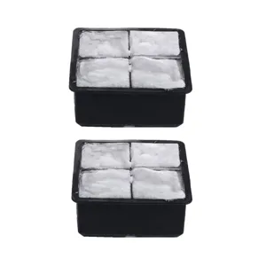 Grande stampo per cubetti di ghiaccio in silicone quadrato nero a 4 griglie per bar.