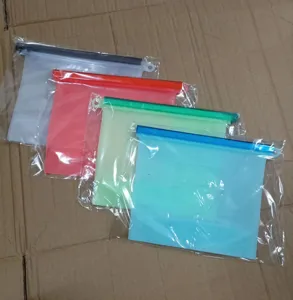 Reusable silicone food storage bag set, leakproof zip fresh keeping bag for kitchen freezer.