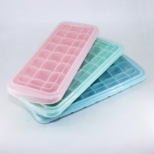 Bandeja de cubitos de hielo de silicona 24 rejillas con tapa, molde apilable, detalle multicolor.