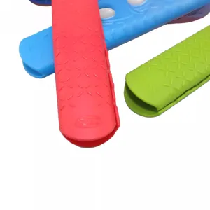Silicone pot handle cover heat resistant hot handle holder kitchen cookware accessory red green blue