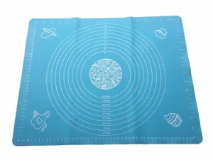 Thickened silicone baking mat with measurement scale, non-stick pastry rolling pad.