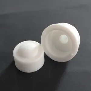 Weiße Silikon Ersatzteile für automatischen Zahnpastadispenser und Wandhalterung.