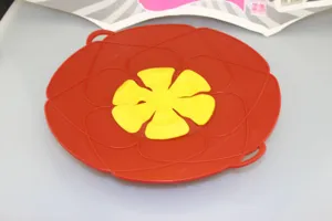 Couvercle anti-debordement en silicone, couvercle de casserole rouge, outil de cuisine resistant.