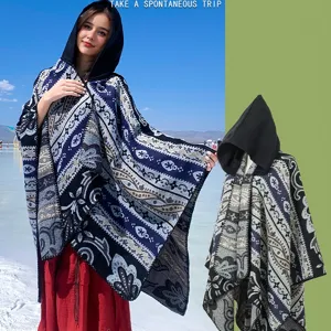 Bohemian Vintage Kapuzen-Poncho-Schal für Winterreisen und zusätzliche Wärme im Freien