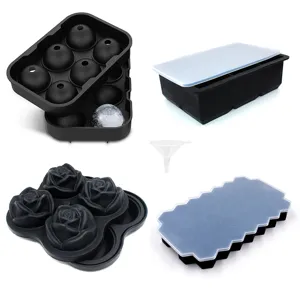 Set de moldes de hielo de silicona con tapa, moldes de esfera y rosa para bebidas.