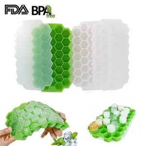 Vassoio per cubetti di ghiaccio in silicone a nido d'ape con coperchio 37 griglie