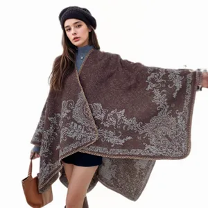 Châle poncho en tricot marron élégant avec motifs floraux vintage pour automne hiver