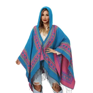 Cape Poncho en Maille à Capuche Femme Fausse Cachemire Motif Cœur Jacquard Châle à Glands Enveloppant Automne Hiver Chaud Top