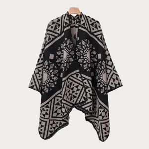 Vintage Herren-Poncho-Cape mit Jacquard-Strick und ethnischen Mustern für Winter