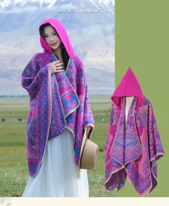 Scialle in maglia con cappuccio stile etnico con motivi floreali rosa per viaggi e fotografia
