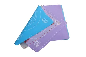 Thickened heat-resistant silicone baking mat with scale large kneading pastry pad