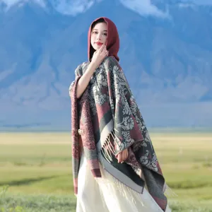 Élégant châle poncho en tricot à capuche à fleurs vintage pour les voyages en plein air