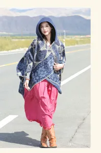 Women's retro hooded ethnic pattern poncho shawl for outdoor travel and autumn winter wear