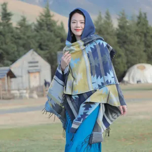 Damen Bohemian Kapuzenschal-Poncho mit ethnischen Mustern für Outdoor-Reiseoutfits