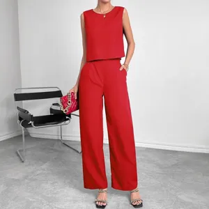 Ensemble deux pièces haut sans manches rouge et pantalon large pour femme été élégant