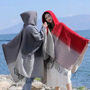 Dames Poncho Sjaal Met Capuchon Gradiënt Kwastjes Etnisch Geometrisch Patroon Warm Jacquard Gebreide Cape Voor Reizen