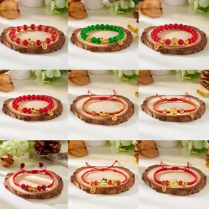Détails de la collection de bracelets année du serpent 2025 en cinabre rouge