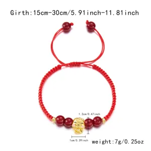 Bracelet tressé rouge ajustable avec pendentif cochon doré et perles