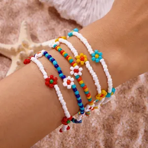 Handgemaakte Boheemse bloemenarmbandenset met kralen voor zomerse strandstijl