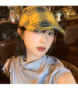 Retro plaid newsboy cap for women, vintage yellow flat cap, stylish summer breathable hat.