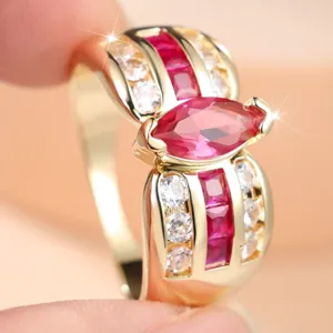 Anillo Statement de Cobre con Diamantes de Imitación Vintage Lujoso para Mujer Chapado en Oro Marquise Rosa Rojo Corte Gema Grueso Geométrico Anello Joyería