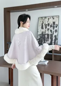 Cape élégante avec bordure en fourrure blanche pour Qipao, châle chaud de style chinois.