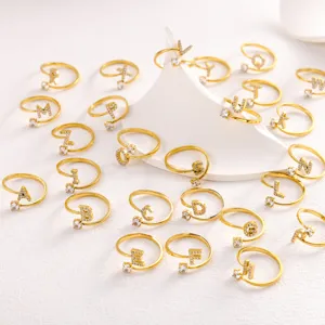 Anillo de Letra Inicial de Acero de Titanio Estrás Abierto Ajustable Anillo Dorado para Mujer Joyería de Moda