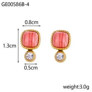 Detailed measurements of the vintage sugar-cube shaped gold stud earrings for women
