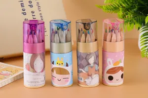 Juego de 12 lápices de colores en tubos de dibujos animados con sacapuntas integrados
