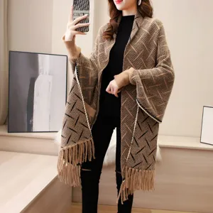 Scialle Poncho da Donna in Velluto di Visone Sintetico con Nappine Cardigan Maniche a Pipistrello Jacquard Maglieria Top Cape