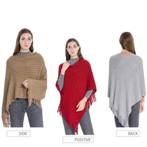Poncho élégant en tricot pour femme avec fil lurex, vues de face, de côté et de dos