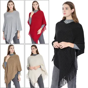 Élégant poncho en tricot pour femme avec franges et col perlé en plusieurs coloris
