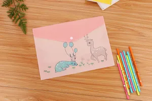 Simpatica cartella per documenti con cervo dei cartoni animati e bottone