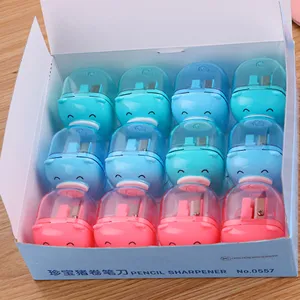 Creative cute pig-shaped manual pencil sharpeners set in display box for school students