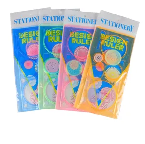 Lot de quatre règles à dessin créatives spirographes colorées pour étudiants et enfants
