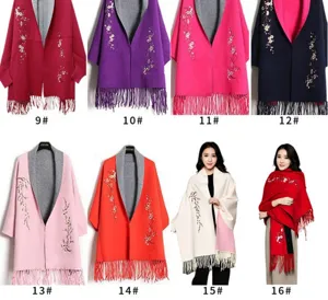 Besticktes Strick-Poncho-Cape für Damen mit Ärmeln und Fransen in verschiedenen Farben
