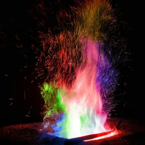 Magisches Lagerfeuer Farbwechselpulver für Outdoor Partys, bunte Regenbogen Flammen.